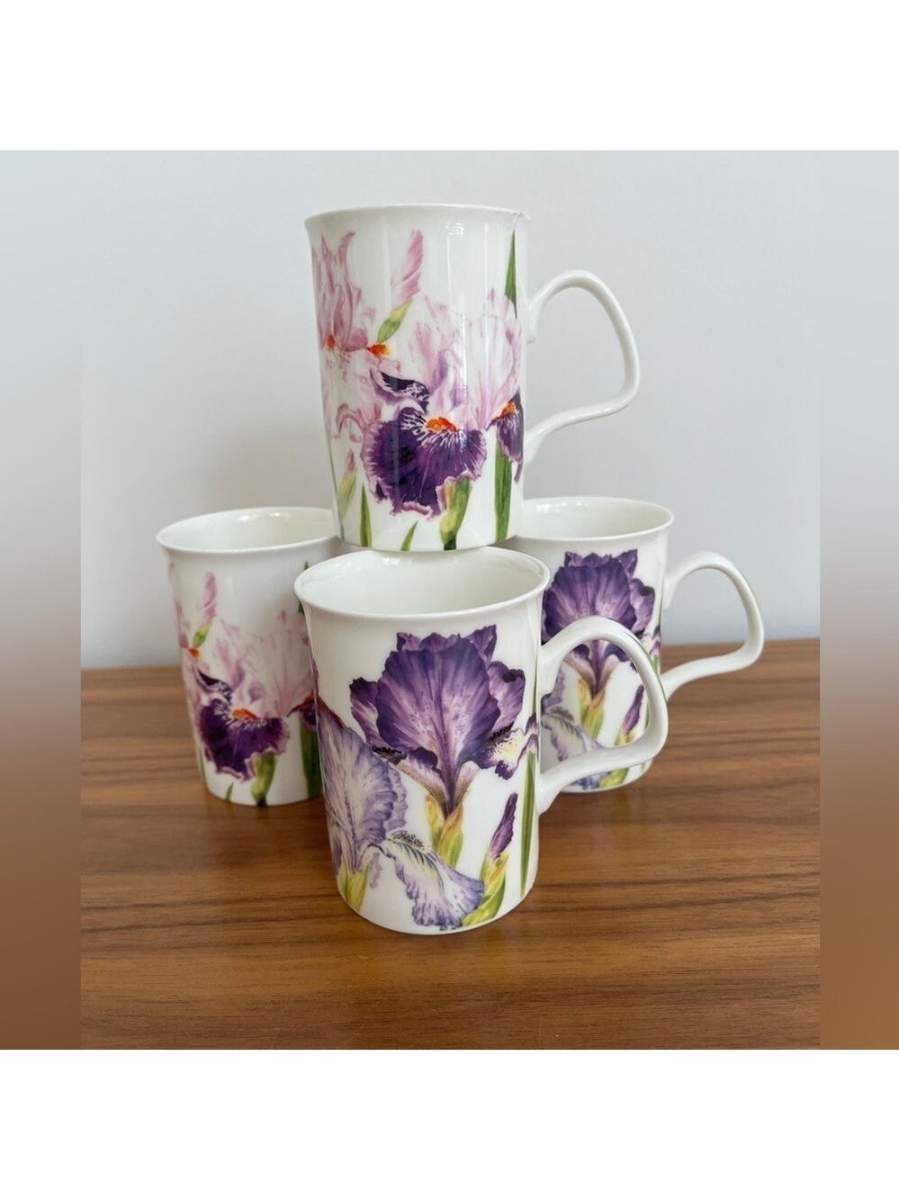 ROY KIRKHAM Set of 4 Iris Fine Bone China Mugs 2012 Made England Tea Time Gift